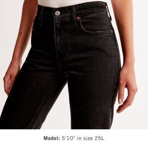 Abercrombie & Fitch Women's Black 90’s Mid Rise Straight Leg Jeans